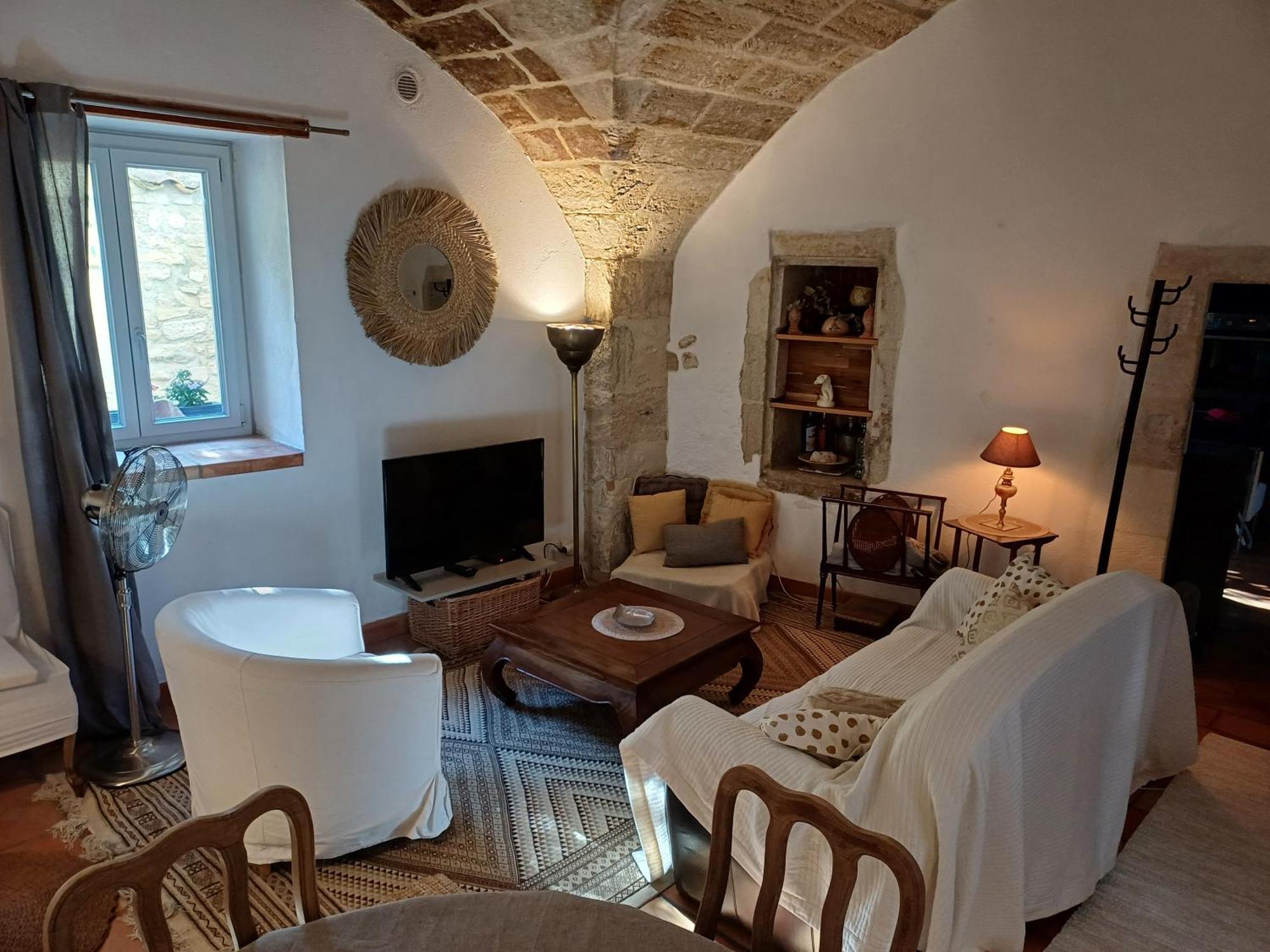 Chambre D Hotes Aramon エクステリア 写真